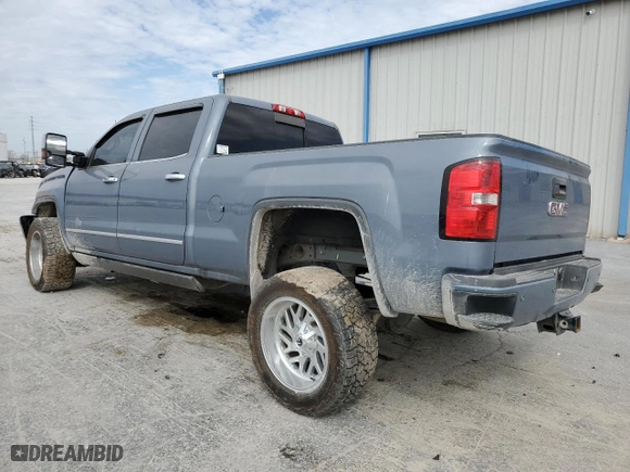 2016 GMC Sierra 2500HD Denali with VIN 1GT12UE85GF152559, listed as a Copart auction lot 50357665 with 126,933 mi miles and Salvage Title. Bid and sale history available at carsss.com. Image 2.