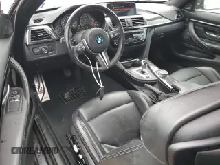 2018 BMW M4 z VIN WBS4Y9C56JAG62999, wystawiony jako Copart lot #86577124 z przebiegiem 67 543 mil mil oraz Czysty tytuł • Clean title. Historia ofert i sprzedaży dostępna na DreamBid. Obrazek 8.
