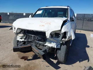 2005 Toyota Sequoia SR5 with VIN 5TDZT34AX5S252295, listed as a IAAI auction lot 41725776 with 236,512 mi miles. Bid and sale history available at carsss.com. Image 6.