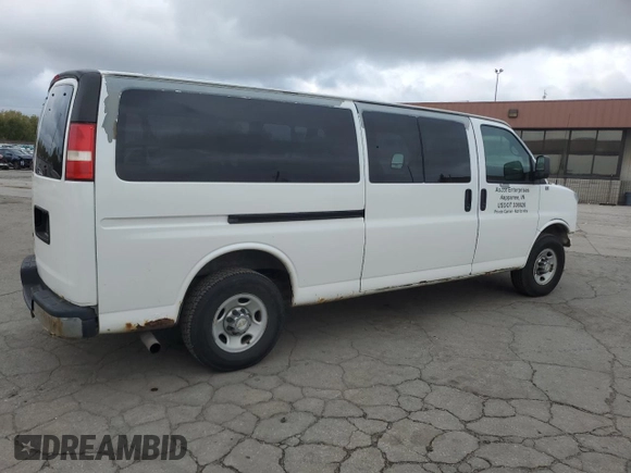 2012 Chevrolet Express Passenger 1LT z VIN 1GAZG1FA7C1125691, wystawiony jako Copart lot #72529024 z przebiegiem 256 684 mil mil oraz Szkoda całkowita • Salvage title. Historia ofert i sprzedaży dostępna na DreamBid. Obrazek 3.