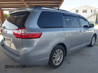 2017 Toyota Sienna XLE Auto Access Seat with VIN 5TDYZ3DC1HS805349, listed as a IAAI auction lot 42273787 with 184,347 mi miles and . Bid and sale history available at DreamBid. Image 4.