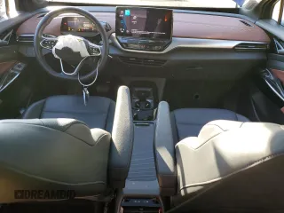2021 Volkswagen ID.4 Pro S z VIN WVGUNPE2XMP066456, wystawiony jako Copart lot #43971075 z przebiegiem 16 729 mil mil oraz Szkoda całkowita • Salvage title. Historia ofert i sprzedaży dostępna na DreamBid. Obrazek 8.