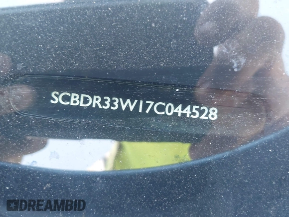 2007 Bentley Continental GT z VIN SCBDR33W17C044528, wystawiony jako IAAI lot #42308345 z przebiegiem Nie podano mil oraz . Historia ofert i sprzedaży dostępna na DreamBid. Obrazek 9.