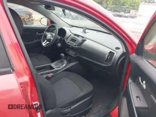 2012 Kia Sportage LX z VIN KNDPBCA23C7252797, wystawiony jako IAAI lot #42354421 z przebiegiem 224 451 mil mil oraz . Historia ofert i sprzedaży dostępna na DreamBid. Obrazek 5.