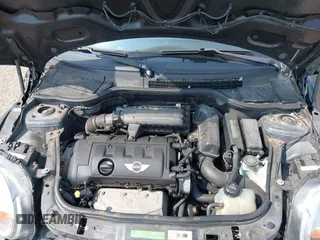 2010 MINI Hardtop with VIN WMWMF3C55ATZ64213, listed as a IAAI auction lot 42432622 with 124,913 mi miles and . Bid and sale history available at DreamBid. Image 10.