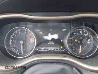 2016 Jeep Cherokee Limited with VIN 1C4PJMDS6GW252261, listed as a IAAI auction lot 42118550 with 164,846 mi miles and . Bid and sale history available at DreamBid. Image 7.