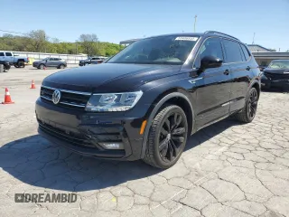 2021 Volkswagen Tiguan SE z VIN 3VV3B7AX5MM073784, wystawiony jako Copart lot #53406555 z przebiegiem 32 654 mil mil oraz Szkody całkowita. Historia ofert i sprzedaży dostępna na DreamBid. Obrazek 1.