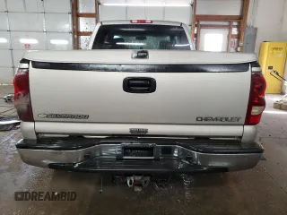 2003 Chevrolet Silverado 1500 with VIN 2GCEK19T531404178, listed as a Copart auction lot 44432345 with 194,784 mi miles and Salvage Title. Bid and sale history available at carsss.com. Image 6.