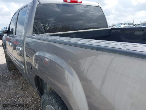 2011 GMC Sierra 1500 SLE with VIN 3GTP1VE06BG260158, listed as a IAAI auction lot 41627265 with 127,895 mi miles. Bid and sale history available at carsss.com. Image 3.