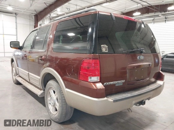 2006 Ford Expedition Eddie Bauer with VIN 1FMFU17586LA94718, listed as a IAAI auction lot 41531800 with 225,380 mi miles. Bid and sale history available at carsss.com. Image 3.