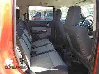 2007 Dodge Nitro SLT z VIN 1D8GU58K07W723331, wystawiony jako Copart lot #55169295 z przebiegiem 242 670 mil mil oraz Czysty tytuł • Clean title. Historia ofert i sprzedaży dostępna na DreamBid. Obrazek 11.