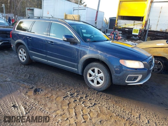 2011 Volvo XC70 3.2L with VIN YV4940BZXB1115299, listed as a IAAI auction lot 41567362 with 197,318 mi miles and . Bid and sale history available at DreamBid. Image 1.