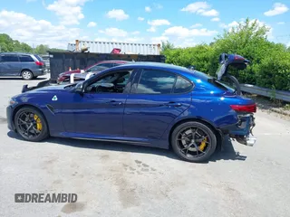 2020 Alfa Romeo Giulia Quadrifoglio with VIN ZARFAMEV7L7632532, listed as a IAAI auction lot 42191025 with 31,703 mi miles and . Bid and sale history available at DreamBid. Image 15.
