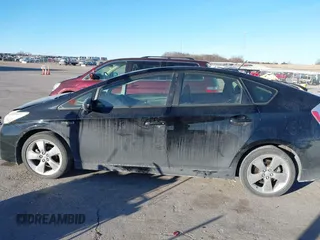 2013 Toyota Prius One with VIN JTDKN3DU4D1646120, listed as a IAAI auction lot 41425501 with 90,294 mi miles. Bid and sale history available at carsss.com. Image 14.