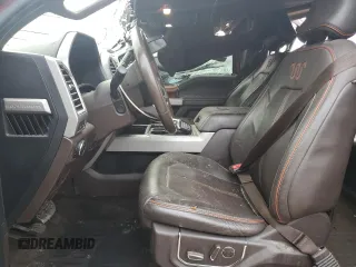 2017 Ford F-350 Lariat z VIN 1FT8W3DT2HED16716, wystawiony jako Copart lot #79618874 z przebiegiem 164 659 mil mil oraz Szkoda całkowita • Salvage title. Historia ofert i sprzedaży dostępna na DreamBid. Obrazek 7.