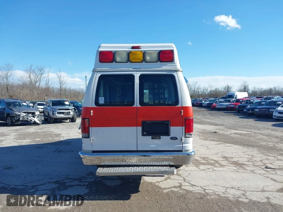 2009 Ford E-Series Commercial z VIN 1FDSS34P09DA67288, wystawiony jako IAAI lot #41332474 z przebiegiem 490 612 mil mil oraz . Historia ofert i sprzedaży dostępna na DreamBid. Obrazek 16.