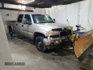2002 GMC Sierra 1500HD SLE z VIN 1GTGK13U22F240809, wystawiony jako Copart lot #78621474 z przebiegiem 201 346 mil mil oraz Szkody całkowita. Historia ofert i sprzedaży dostępna na DreamBid. Obrazek 4.