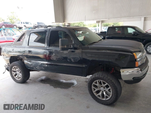 2003 Chevrolet Avalanche with VIN 3GNEC13T43G298570, listed as a IAAI auction lot 42227822 with 241,868 mi miles and . Bid and sale history available at DreamBid. Image 14.