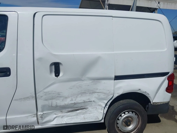 2015 Chevrolet City Express Cargo Van LT with VIN 3N63M0ZN8FK708740, listed as a IAAI auction lot 42004531 with 262,567 mi miles. Bid and sale history available at carsss.com. Image 14.