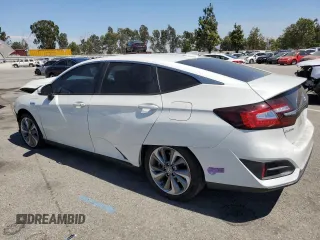 2019 Honda Clarity Plug-In Hybrid with VIN JHMZC5F18KC003210, listed as a Copart auction lot 68538854 with 104,229 mi miles and Salvage Title. Bid and sale history available at carsss.com. Image 2.