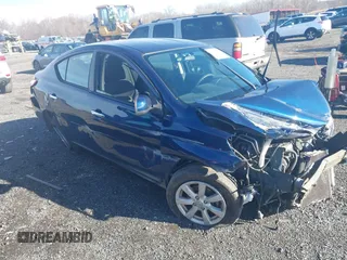 2012 Nissan Versa SL with VIN 3N1CN7AP4CL889897, listed as a IAAI auction lot 40975712 with 115,500 mi miles. Bid and sale history available at carsss.com. Image 1.