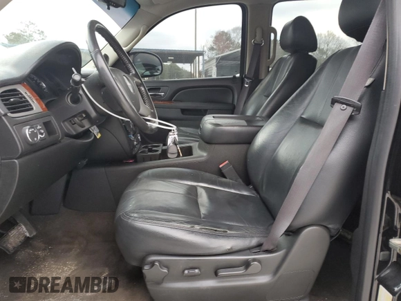 2011 GMC Yukon SLE with VIN 1GKS1AE09BR268147, listed as a Copart auction lot 45980465 with 245,920 mi miles and Salvage Title. Bid and sale history available at carsss.com. Image 7.