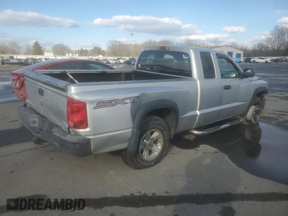 2008 Dodge Dakota with VIN 1D7HW32K78S539772, listed as a Copart auction lot 89014395 with 140,437 mi miles and Clean title. Bid and sale history available at DreamBid. Image 3.