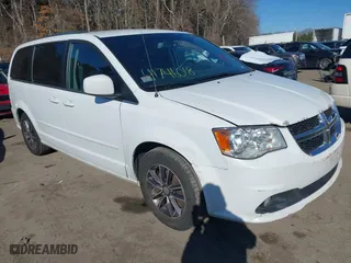 2017 Dodge Grand Caravan SXT with VIN 2C4RDGCG3HR827506, listed as a IAAI auction lot 41746018 with 264,324 mi miles. Bid and sale history available at carsss.com. Image 1.