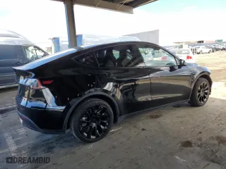 2022 Tesla Model Y Long Range with VIN 7SAYGDEE2NF402219, listed as a Copart auction lot 47405325 with 44,509 mi miles and Salvage Title. Bid and sale history available at carsss.com. Image 3.