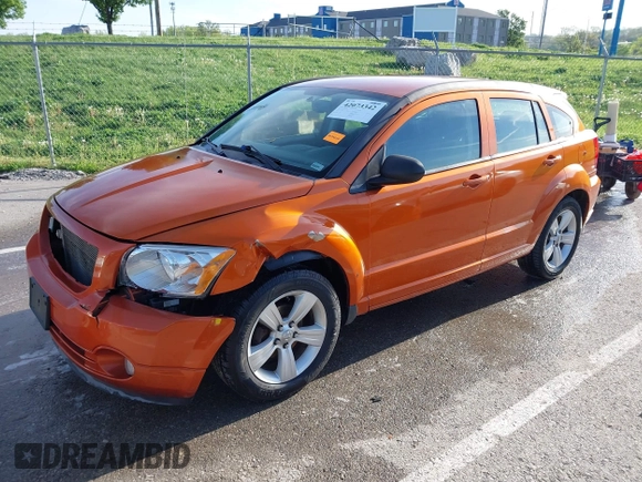 2011 Dodge Caliber Mainstreet z VIN 1B3CB3HA5BD297950, wystawiony jako IAAI lot #42073342 z przebiegiem 155 421 mil mil oraz . Historia ofert i sprzedaży dostępna na DreamBid. Obrazek 2.