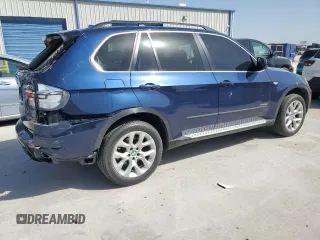 2013 BMW X5 xDrive35i with VIN 5UXZV4C50D0B09105, listed as a Copart auction lot 49385615 with 121,437 mi miles and Salvage Title. Bid and sale history available at carsss.com. Image 3.