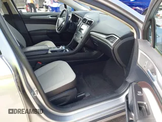 2020 Ford Fusion SE with VIN 3FA6P0HD4LR251532, listed as a IAAI auction lot 42214629 with 53,933 mi miles and . Bid and sale history available at DreamBid. Image 5.