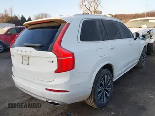 2020 Volvo XC90 Momentum z VIN YV4A221K6L1560952, wystawiony jako IAAI lot #41340408 z przebiegiem 105 731 mil mil oraz . Historia ofert i sprzedaży dostępna na DreamBid. Obrazek 4.