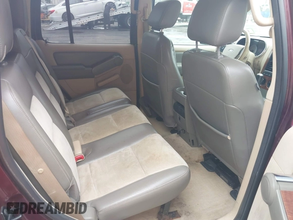 2006 Ford Explorer Eddie Bauer z VIN 1FMEU64E36UB54833, wystawiony jako IAAI lot #39599593 z przebiegiem 152 411 mil mil oraz . Historia ofert i sprzedaży dostępna na DreamBid. Obrazek 8.