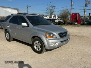 2007 Kia Sorento LX z VIN KNDJD736275693488, wystawiony jako Copart lot #86608024 z przebiegiem 234 513 mil mil oraz Czysty tytuł • Clean title. Historia ofert i sprzedaży dostępna na DreamBid. Obrazek 1.