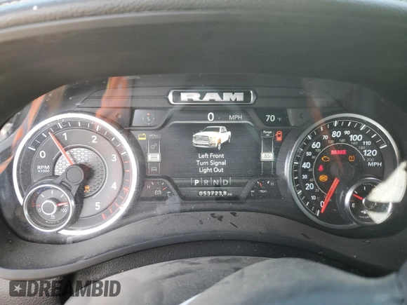 2024 Ram 2500 Laramie z VIN 3C6UR5FLXRG202740, wystawiony jako Copart lot #54479755 z przebiegiem 53 723 mil mil oraz Szkoda całkowita • Salvage title. Historia ofert i sprzedaży dostępna na DreamBid. Obrazek 9.