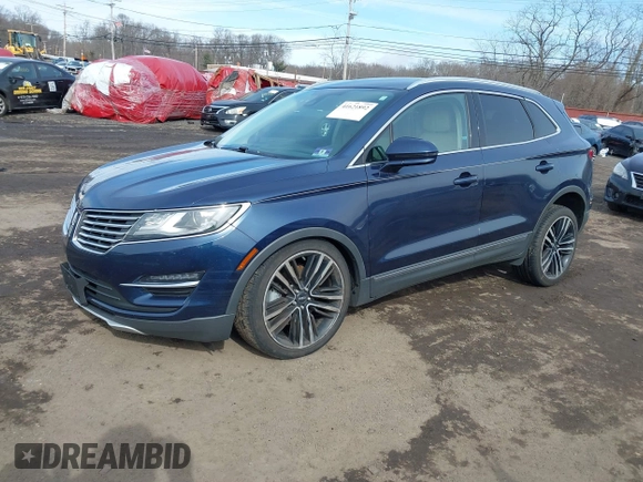 2017 Lincoln MKC Reserve z VIN 5LMTJ3DH0HUL70096, wystawiony jako IAAI lot #41621892 z przebiegiem 115 071 mil mil oraz . Historia ofert i sprzedaży dostępna na DreamBid. Obrazek 17.
