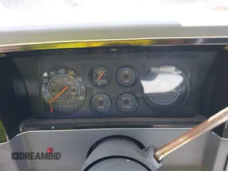 1987 Chevrolet Monte Carlo z VIN 1G1GZ11Z4HR114011, wystawiony jako IAAI lot #42204871 z przebiegiem 74 357 mil mil oraz . Historia ofert i sprzedaży dostępna na DreamBid. Obrazek 7.
