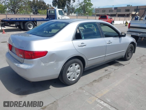 2005 Honda Accord LX z VIN JHMCM56465C004504, wystawiony jako IAAI lot #42018643 z przebiegiem 238 837 mil mil oraz . Historia ofert i sprzedaży dostępna na DreamBid. Obrazek 4.