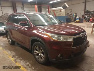 2014 Toyota Highlander XLE with VIN 5TDJKRFH2ES021436, listed as a IAAI auction lot 41952434 with 127,536 mi miles. Bid and sale history available at carsss.com. Image 1.