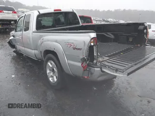 2007 Toyota Tacoma PreRunner with VIN 5TETU62N47Z426457, listed as a IAAI auction lot 41552678 with 140,467 mi miles and . Bid and sale history available at DreamBid. Image 3.