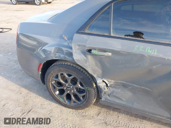 2018 Chrysler 300 with VIN 2C3CCAGG1JH160855, listed as a IAAI auction lot 41875983 with 81,598 mi miles. Bid and sale history available at carsss.com. Image 6.