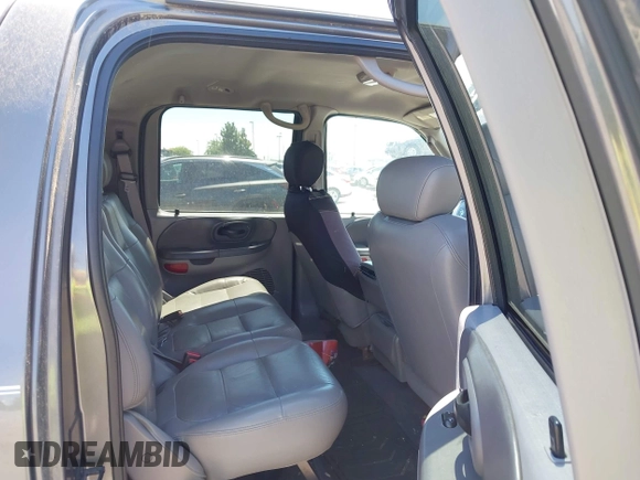 2003 Ford F-150 XLT with VIN 1FTRW08L63KD17116, listed as a IAAI auction lot 42811062 with Not provided miles and . Bid and sale history available at DreamBid. Image 8.