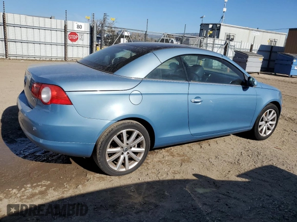 2008 Volkswagen Eos Turbo z VIN WVWBA71F98V030176, wystawiony jako Copart lot #46336425 z przebiegiem 114 520 mil mil oraz Szkoda całkowita • Salvage title. Historia ofert i sprzedaży dostępna na DreamBid. Obrazek 3.
