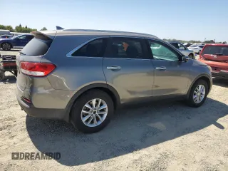 2017 Kia Sorento LX z VIN 5XYPGDA30HG272967, wystawiony jako Copart lot #61288475 z przebiegiem 74 770 mil mil oraz Czysty tytuł • Clean title. Historia ofert i sprzedaży dostępna na DreamBid. Obrazek 3.