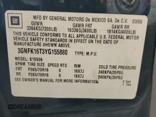 2000 Chevrolet Suburban LT with VIN 3GNFK16T3YG155880, listed as a Copart auction lot 86637484 with 232,678 mi miles and Salvage Title. Bid and sale history available at carsss.com. Image 15.