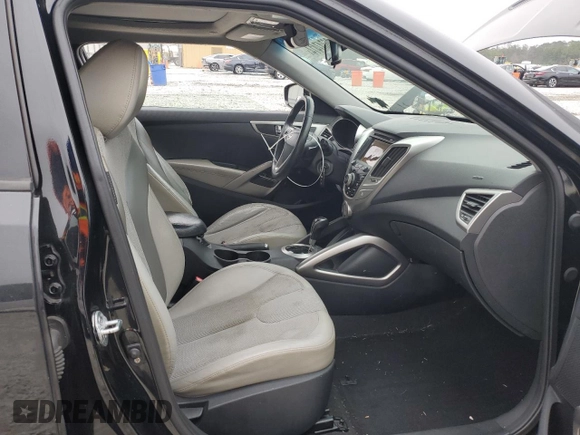 2012 Hyundai Veloster w/Red Int with VIN KMHTC6AD2CU058130, listed as a Copart auction lot 86747414 with 162,982 mi miles and Clean title. Bid and sale history available at DreamBid. Image 8.