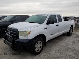 2010 Toyota Tundra 2WD SR with VIN 5TFTY5F15AX006775, listed as a Copart auction lot 76084304 with 206,213 mi miles and Non Repairable. Bid and sale history available at carsss.com. Image 1.