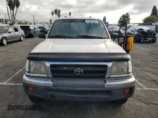 1999 Toyota Tacoma PreRunner with VIN 4TASM92NXXZ476400, listed as a Copart auction lot 81001204 with 280,797 mi miles and Salvage title. Bid and sale history available at DreamBid. Image 5.