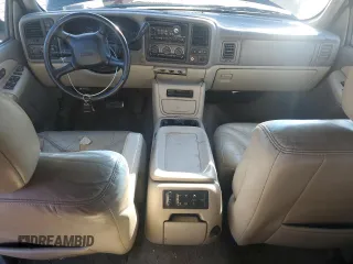 2002 GMC Yukon XL SLT with VIN 3GKFK16Z52G291565, listed as a Copart auction lot 89368425 with 0 mi miles and Salvage Title. Bid and sale history available at carsss.com. Image 8.
